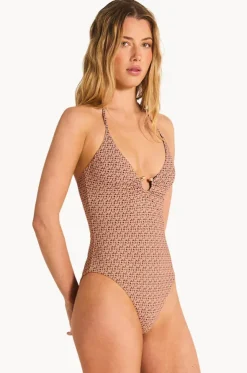 Alisande Irena One Piece