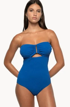 Amelius Greta One Piece