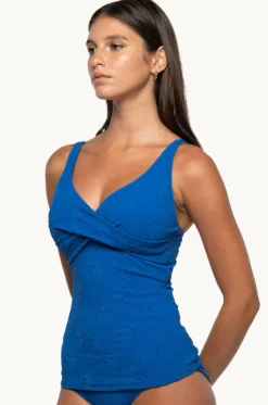 Amelius Louise Cross Front Singlet