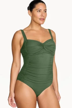 Aria Botticelli One Piece