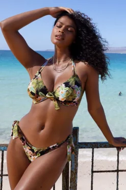 Bahama Shores F Cup Halter