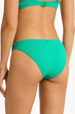 Capri Regular Cheeky Pant