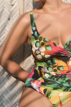 Chelona Delacroix One Piece