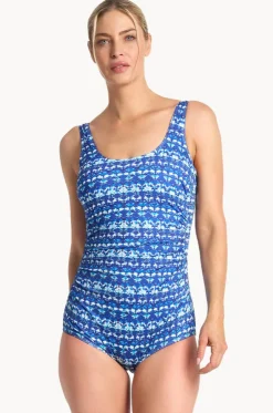 Dynasty Pintuck One Piece