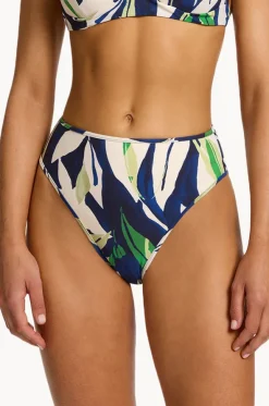 Fauna High Leg High Waist Pant