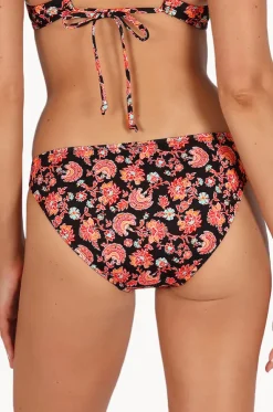 Flamenco Multi Strap Hipster