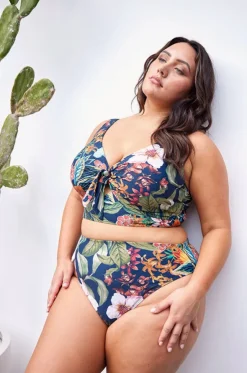 Into The Saltu Cezanne D/DD Cup Bra