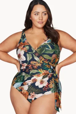 Into The Saltu Hayes D/DD Cup One Piece