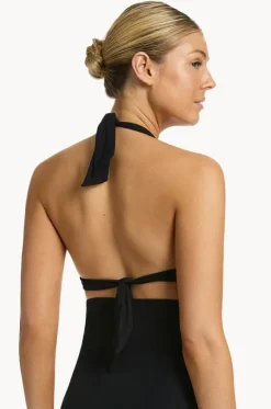 Jetset Moulded Halter