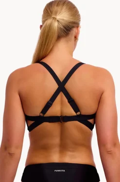 Lost Leaf DD/E Cup Hold Steady Crop