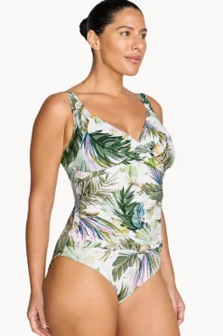 Lushara Delacroix One Piece