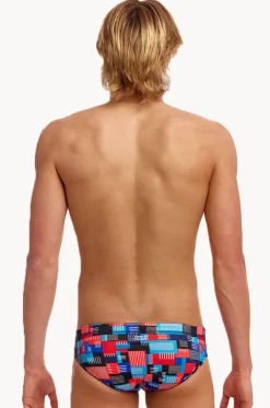 Mens Motherboard Brief