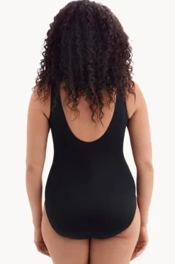 Solidtude Modern Leg Fan Tank One Piece